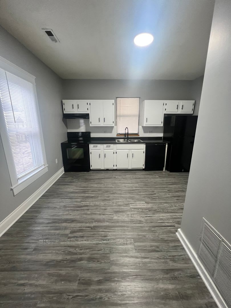 2 Bed 1 Bath – photo 4
