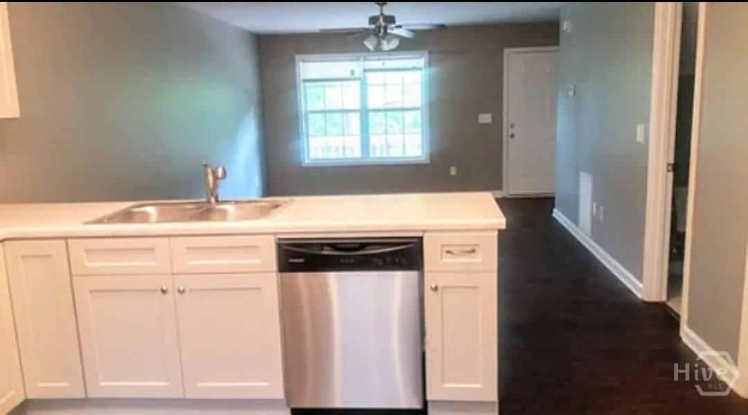 184 Strickland Avenue – photo 3