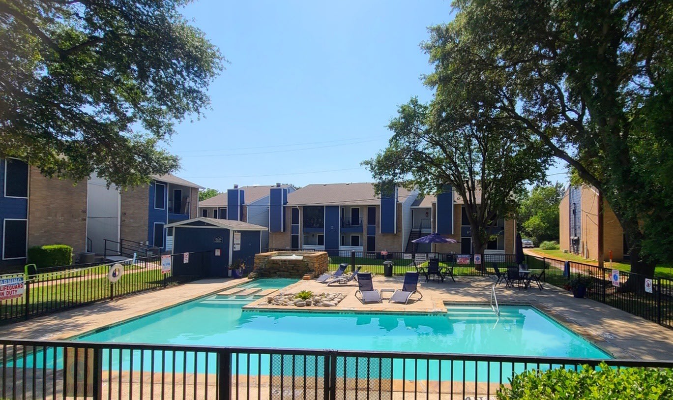 West Wind Apartments – photo 2