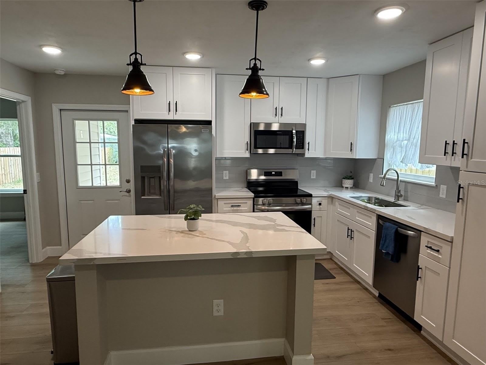 13323 NW 157TH Avenue – photo 2