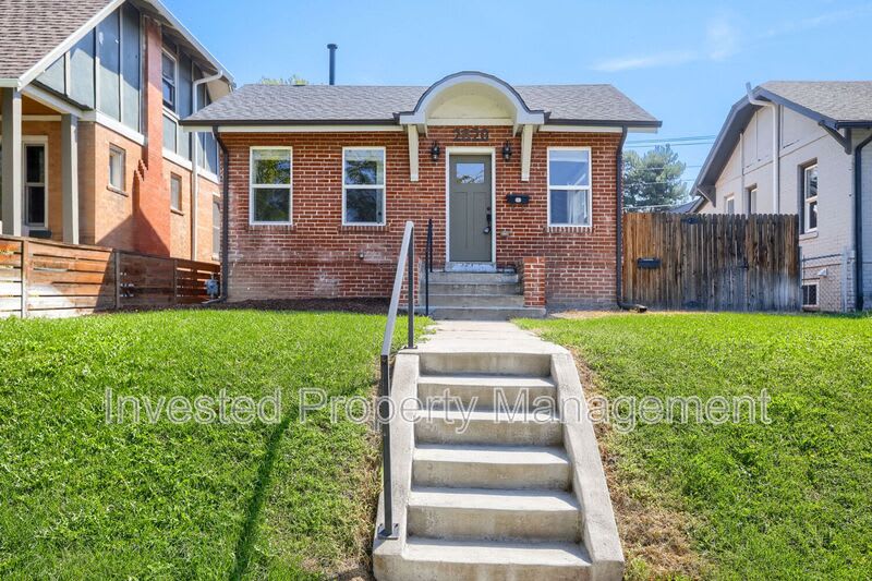 2820 N Josephine St – photo 1