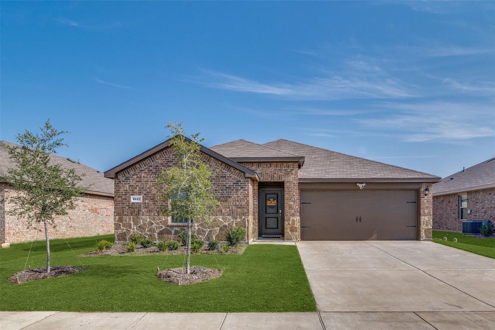 Bright, Open & Efficient—Perfect Home for Modern Living! – photo 1