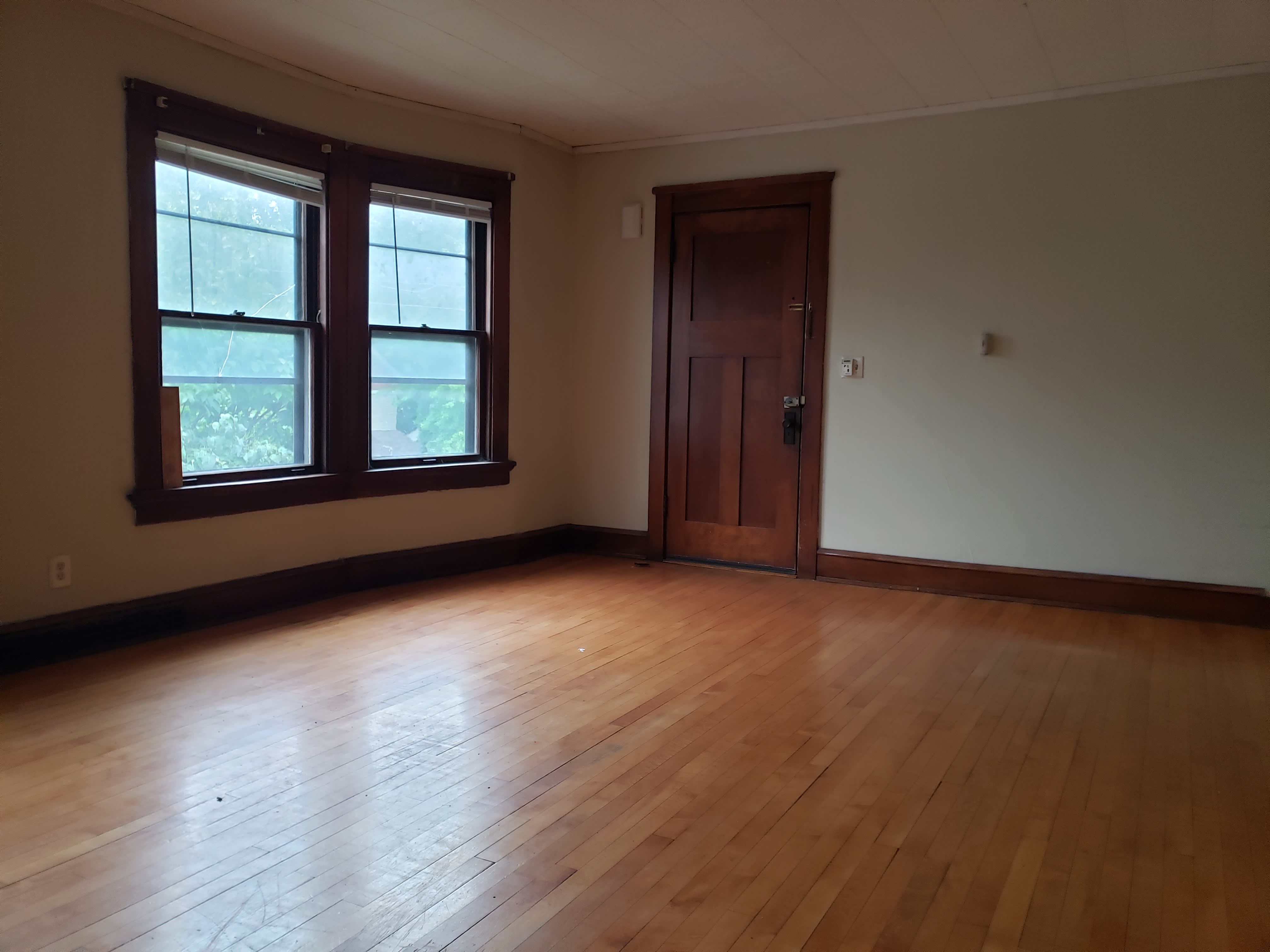 1105 E Gorham St – photo 4