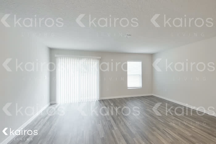 8755 North Nobleton Way – photo 2