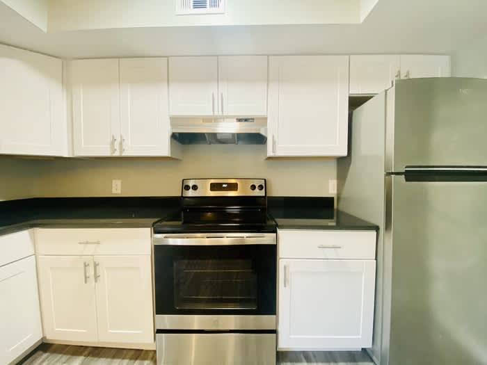 337 South Railroad Avenue – photo 5