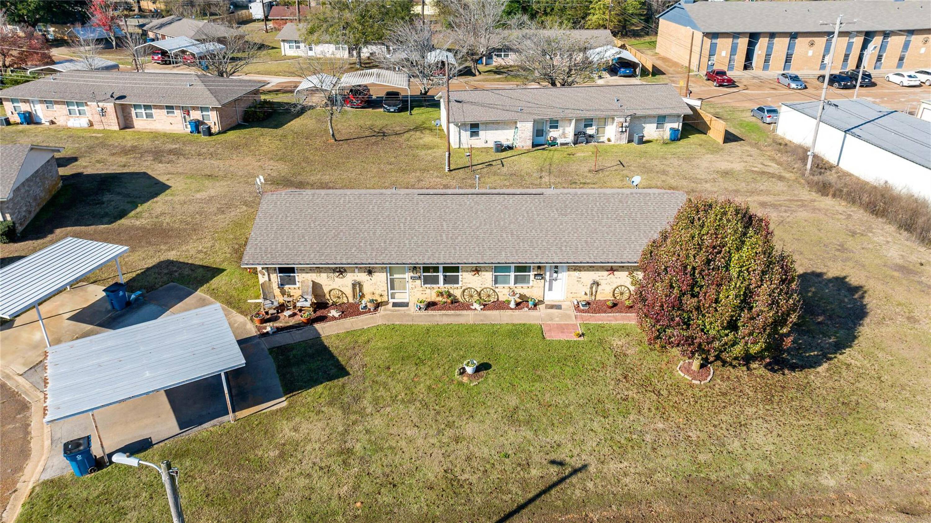 955 Taylor Drive – photo 1