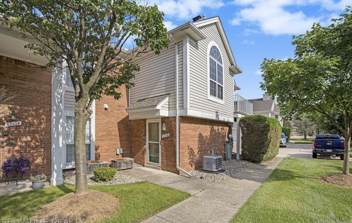 52332 Stoneridge – photo 1