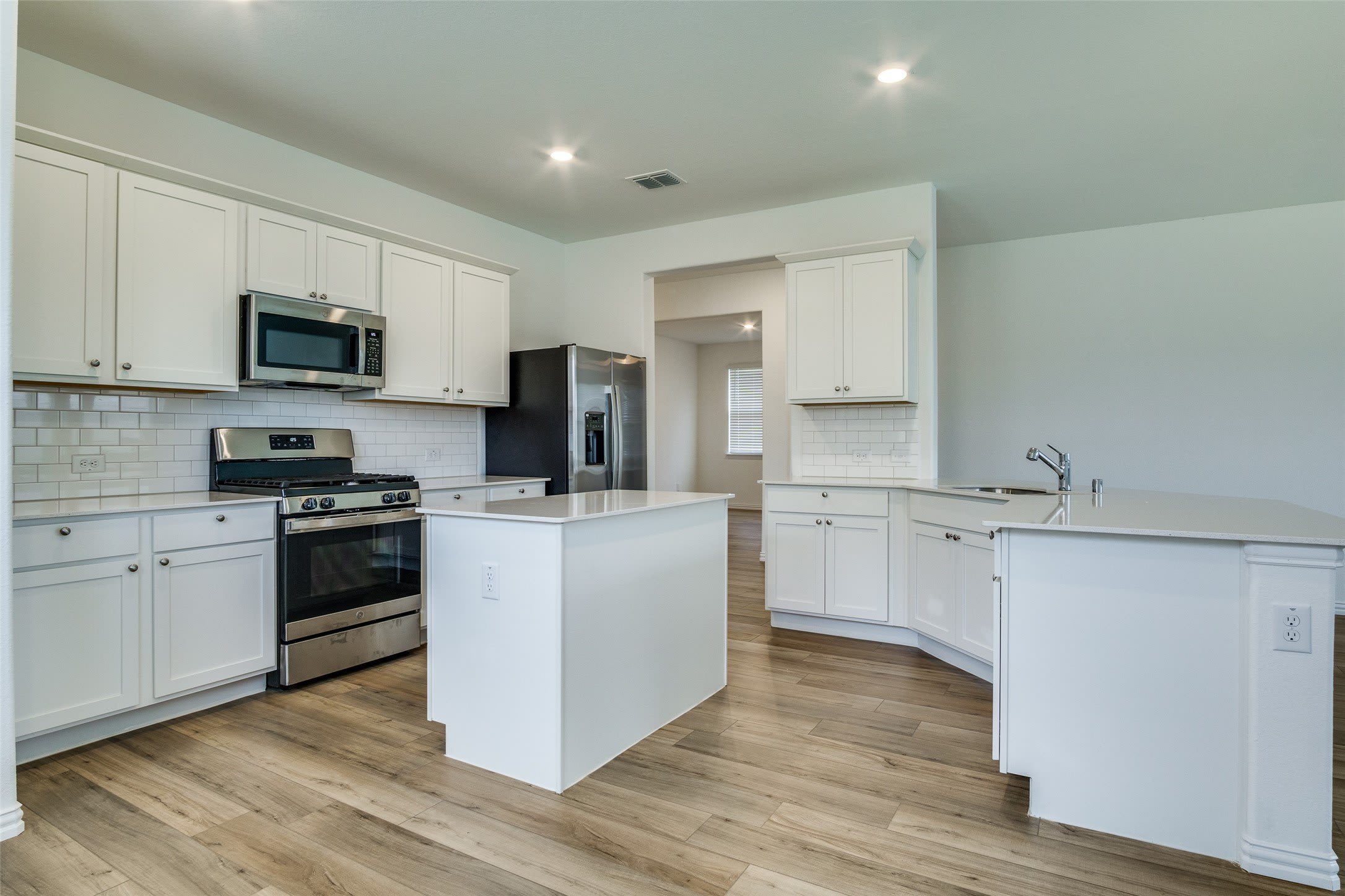 1228 Almond Road – photo 3