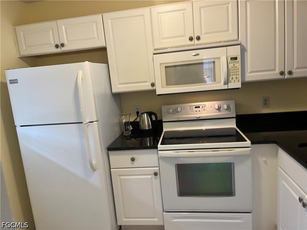 9261 Central Park Drive – photo 2