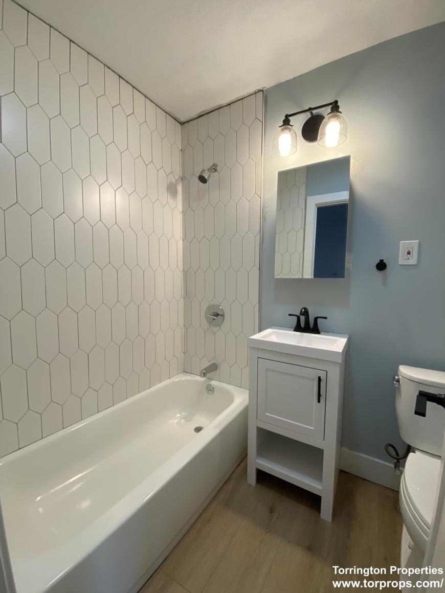 740 E 7th – photo 5