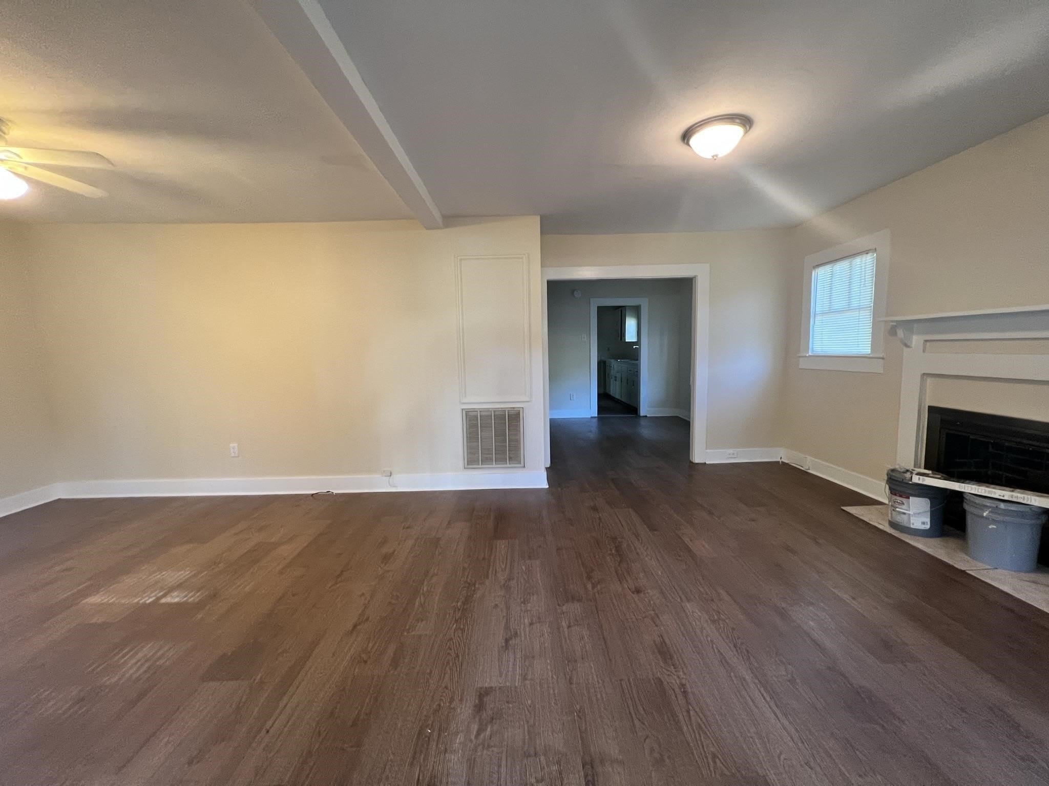 223 W Fifth Avenue – photo 2