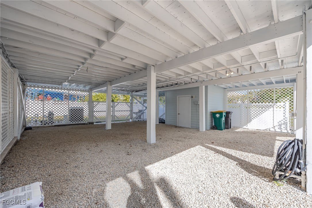424 Lagoon Drive – photo 4