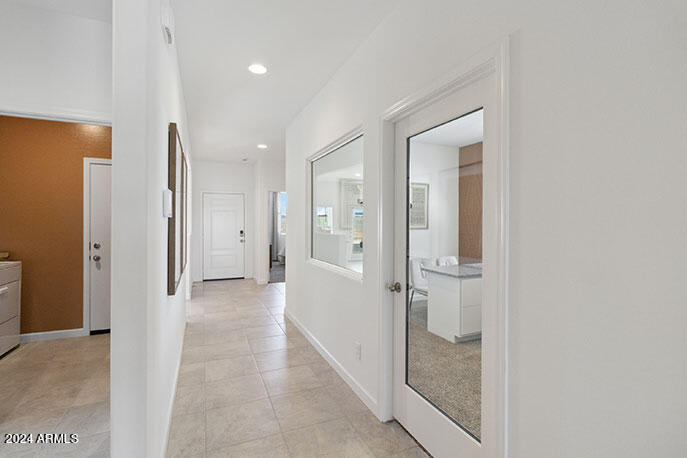 1527 East Lardner Drive – photo 4