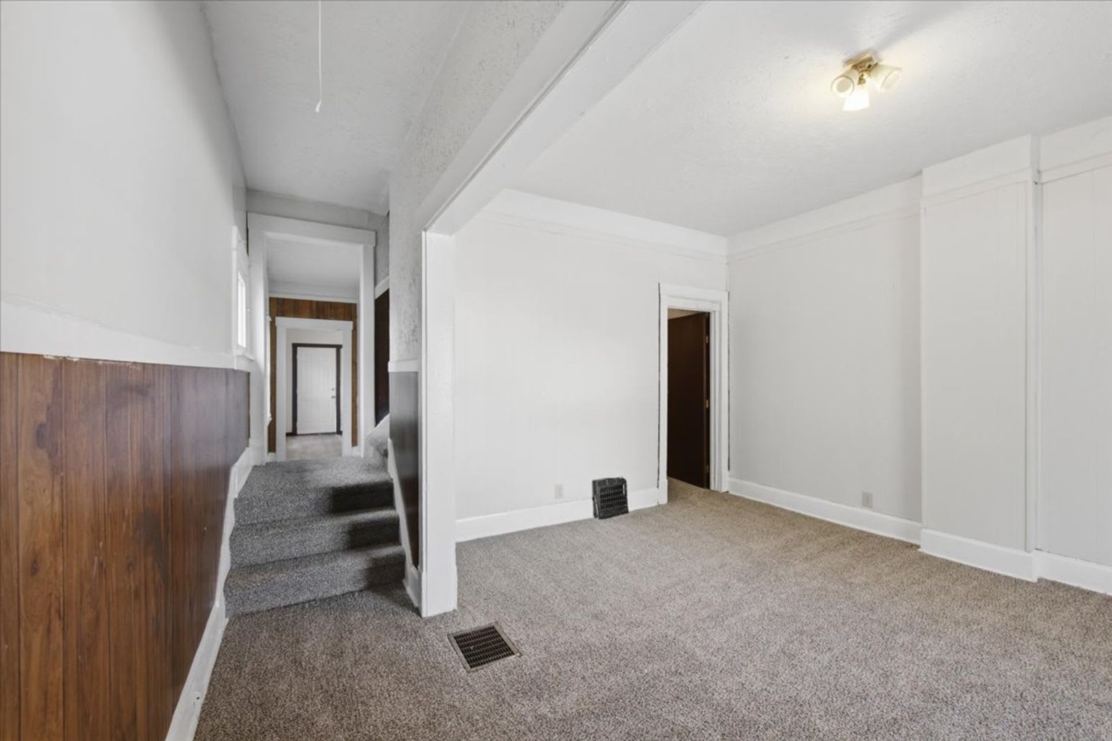 53 N 5Th Ave 1 410 00 Mo – photo 2