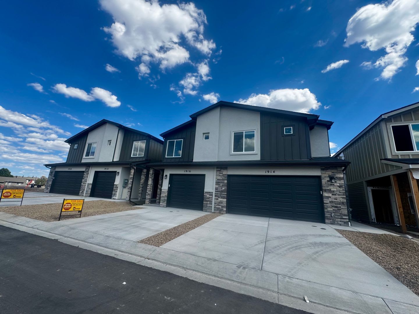 New Construction 3 Bedroom Townhome in University Park – photo 3