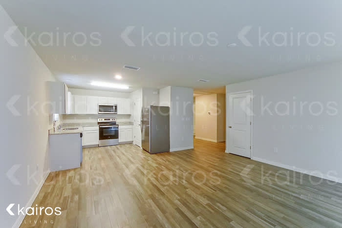 1247 Huntington Street – photo 3