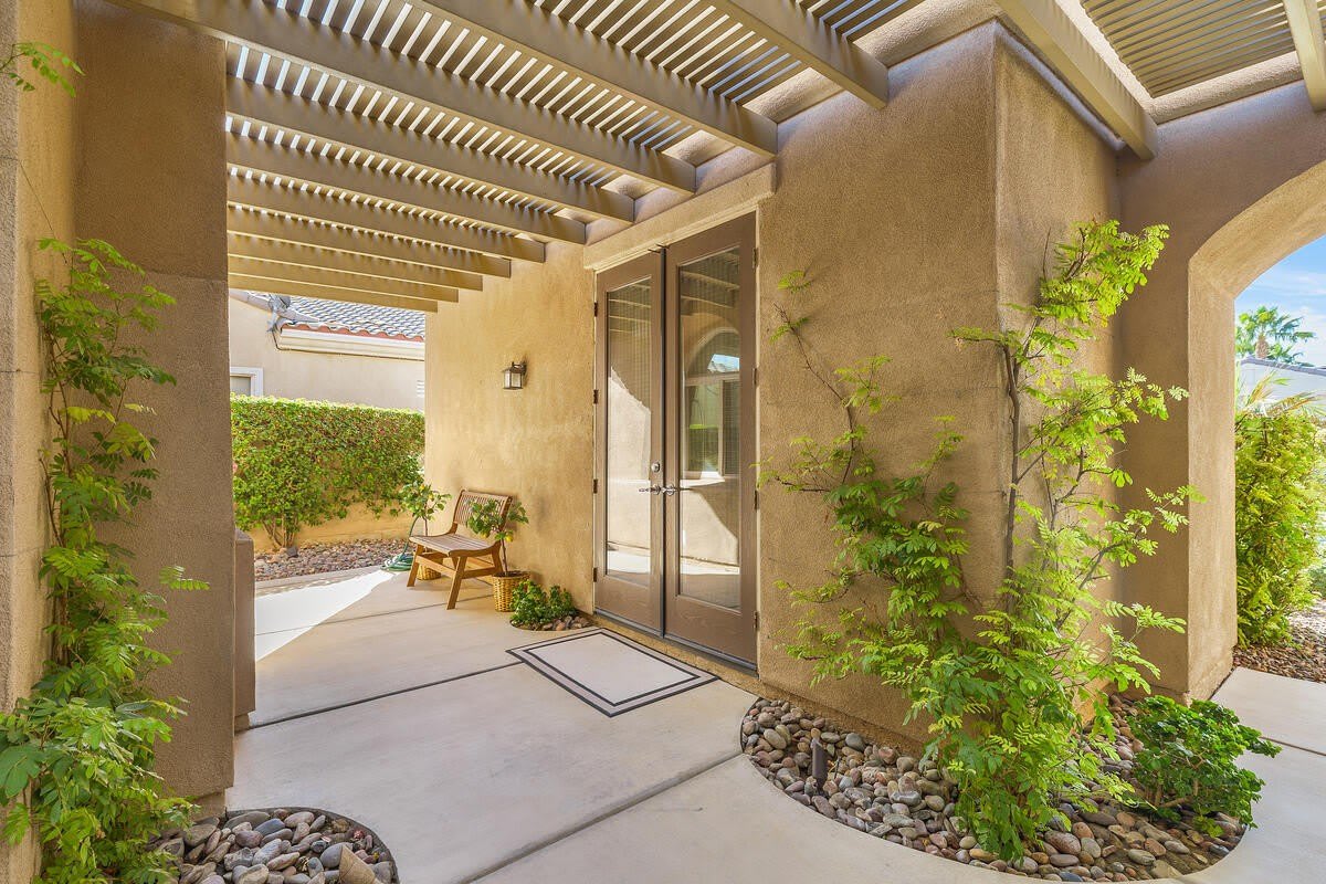 81126 Avenida Lorena – photo 4