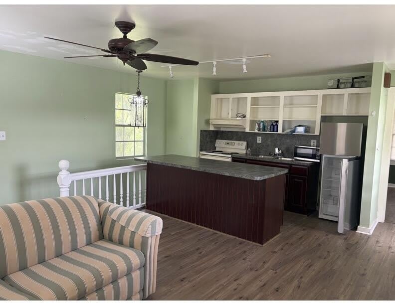 1306 Virginia Street – photo 5