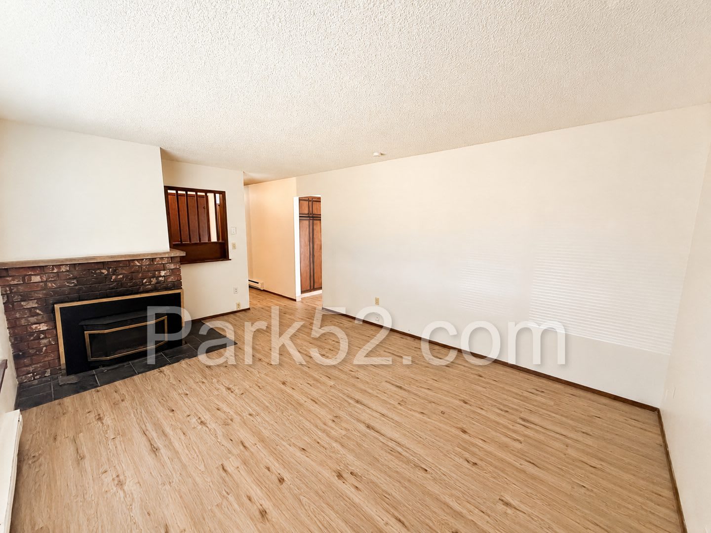 3 bedroom Single Family Rambler in Spanaway – photo 4