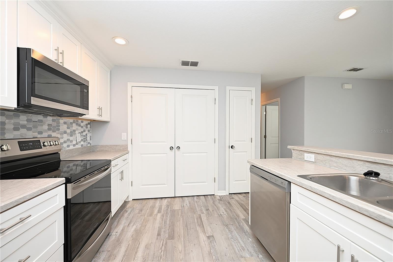 5662 TOWER PALMS Lane – photo 5