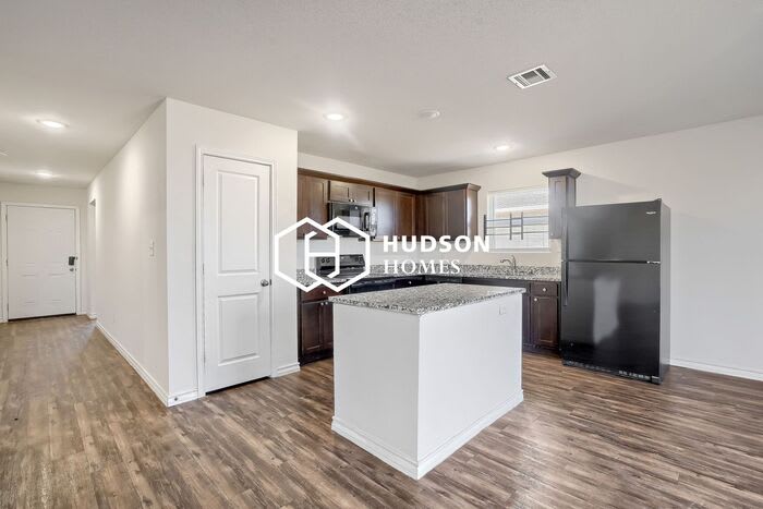 2607 East Cornell Street – photo 5