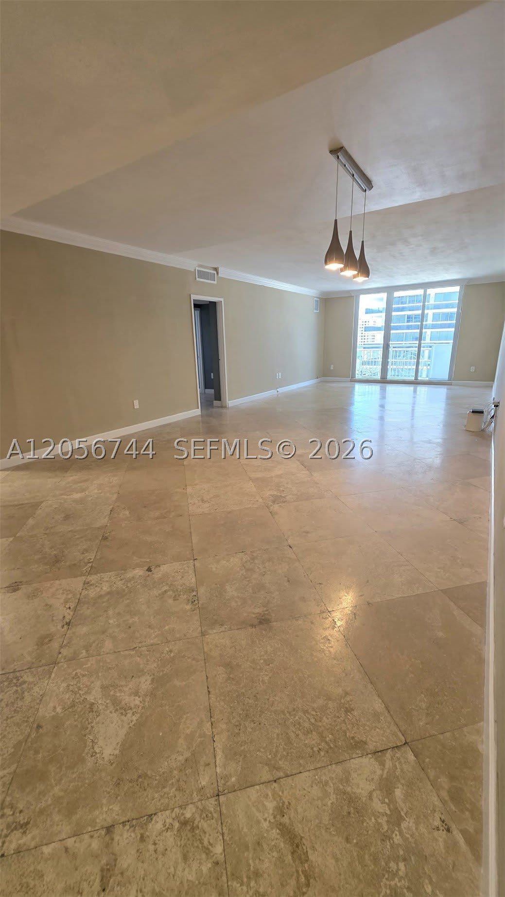 5825 Collins Ave – photo 5