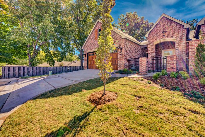 2421 West Imperial Court – photo 4