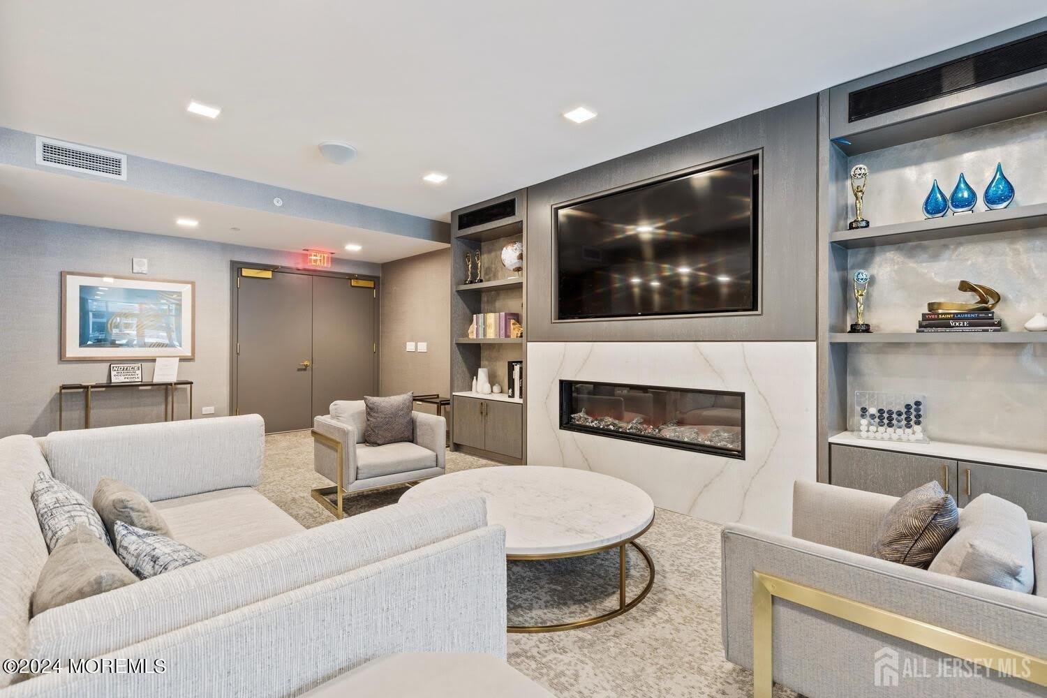 15 Morris Avenue – photo 2