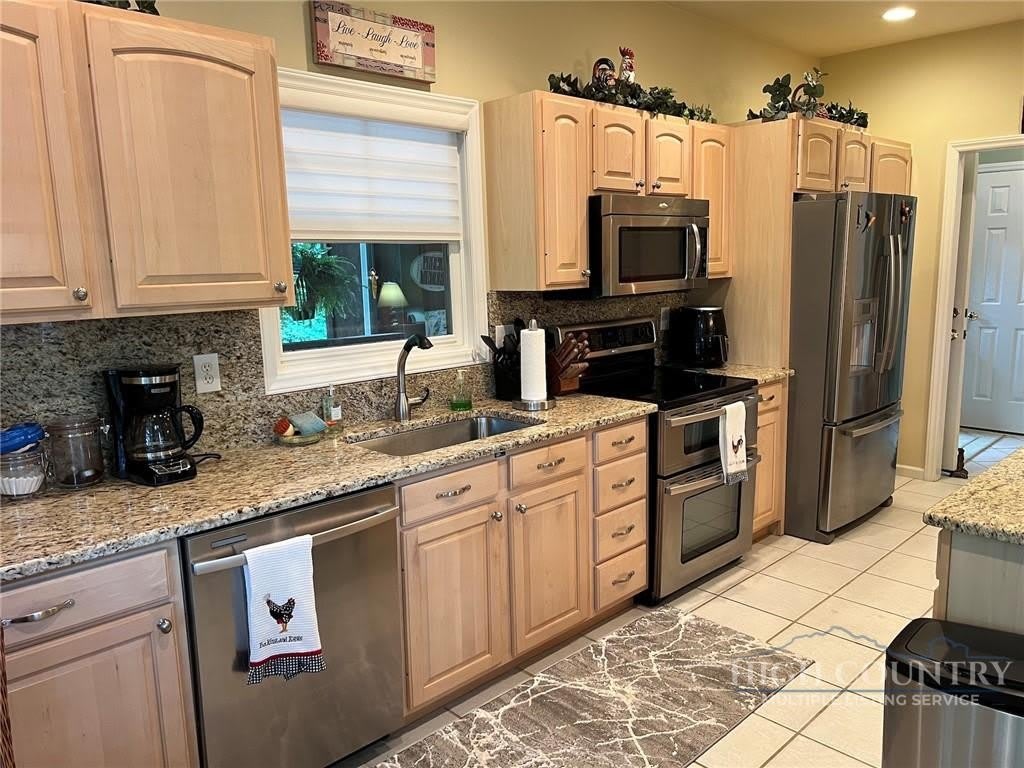 135 Caleb Drive – photo 4