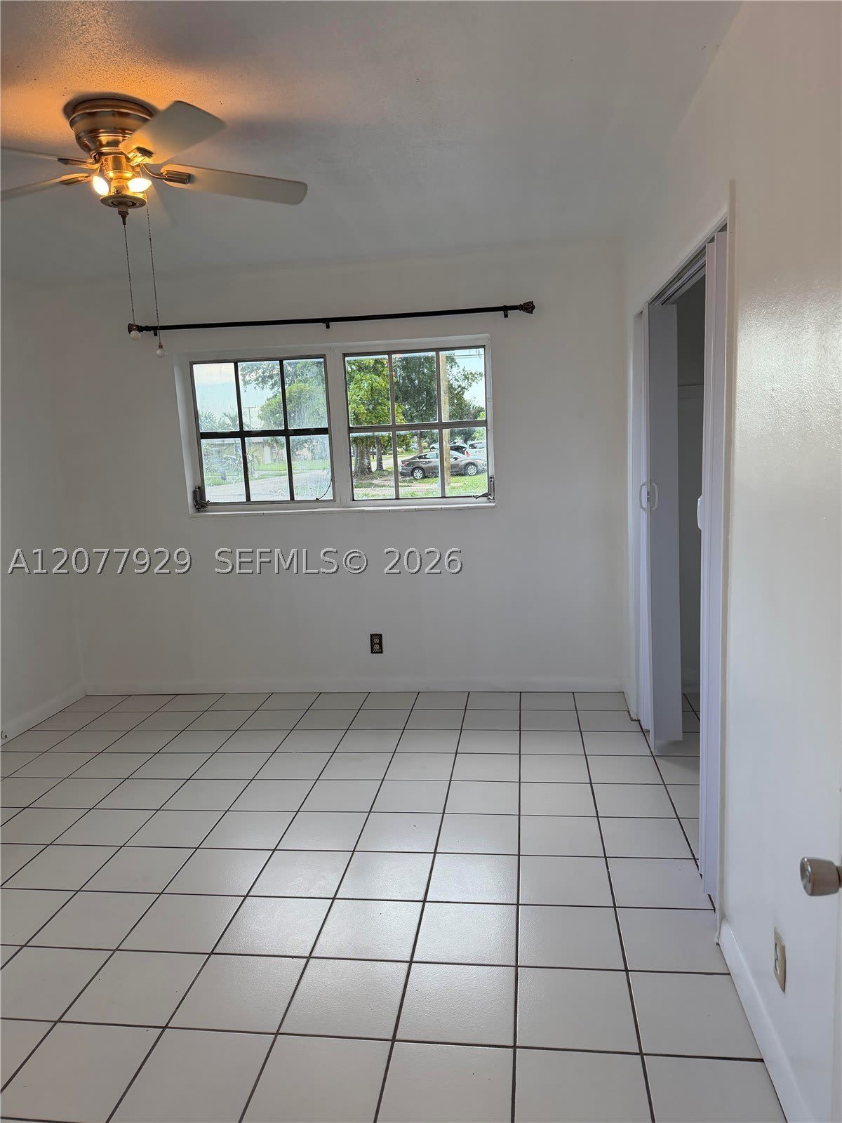 7811 Johnson St – photo 3