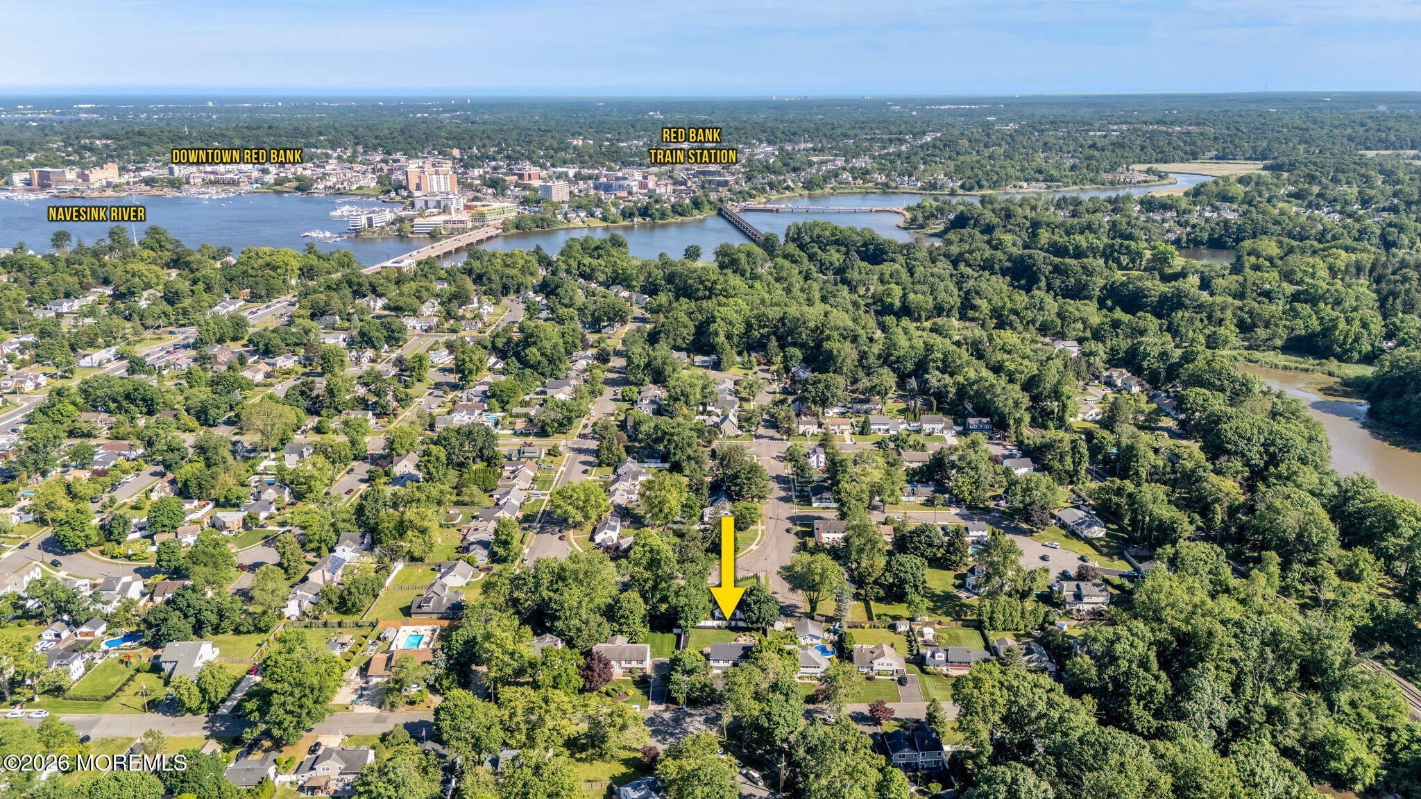 53 Field Avenue – photo 2
