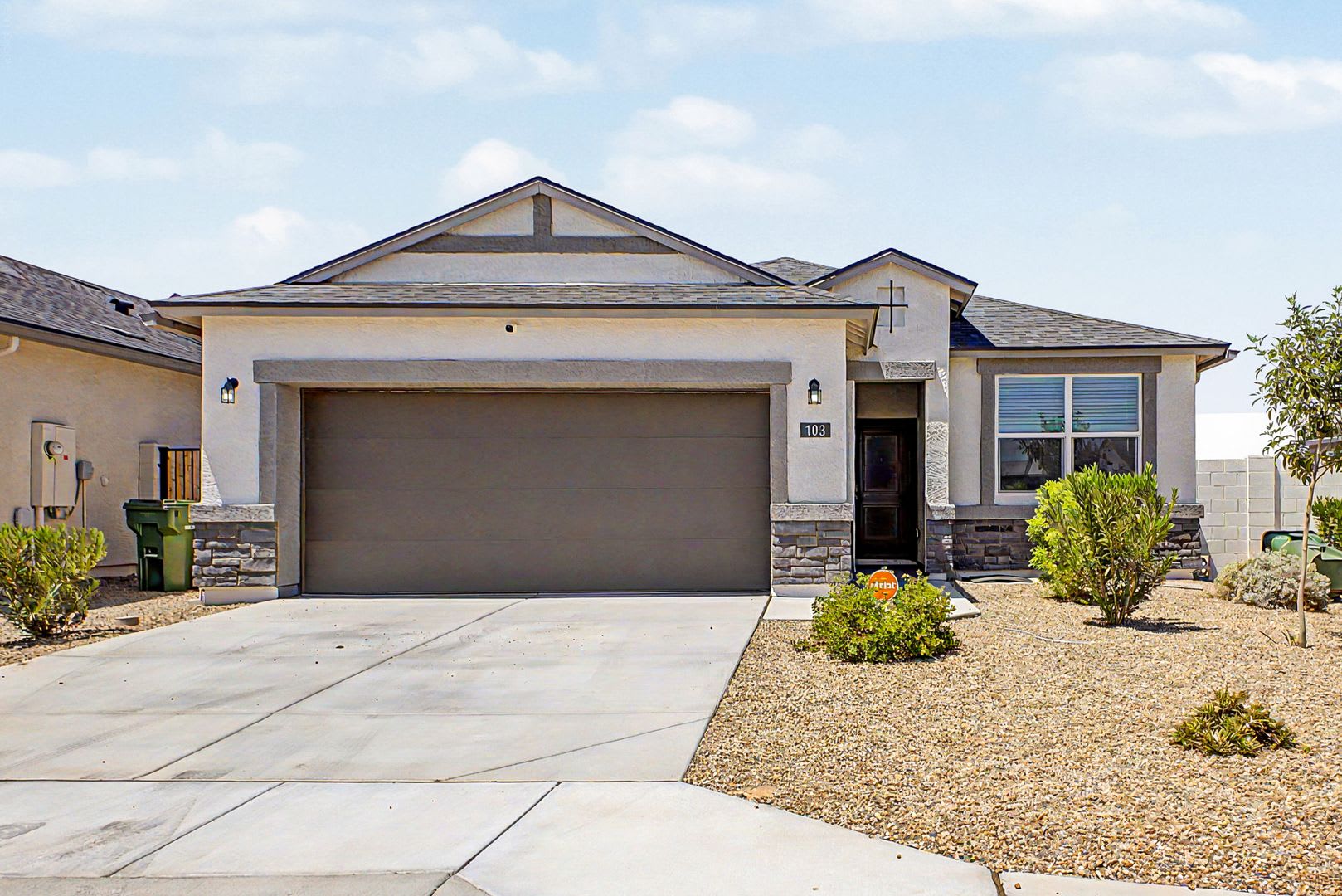 Beautiful 3 bed, 2 bath Casa Grande home – photo 1