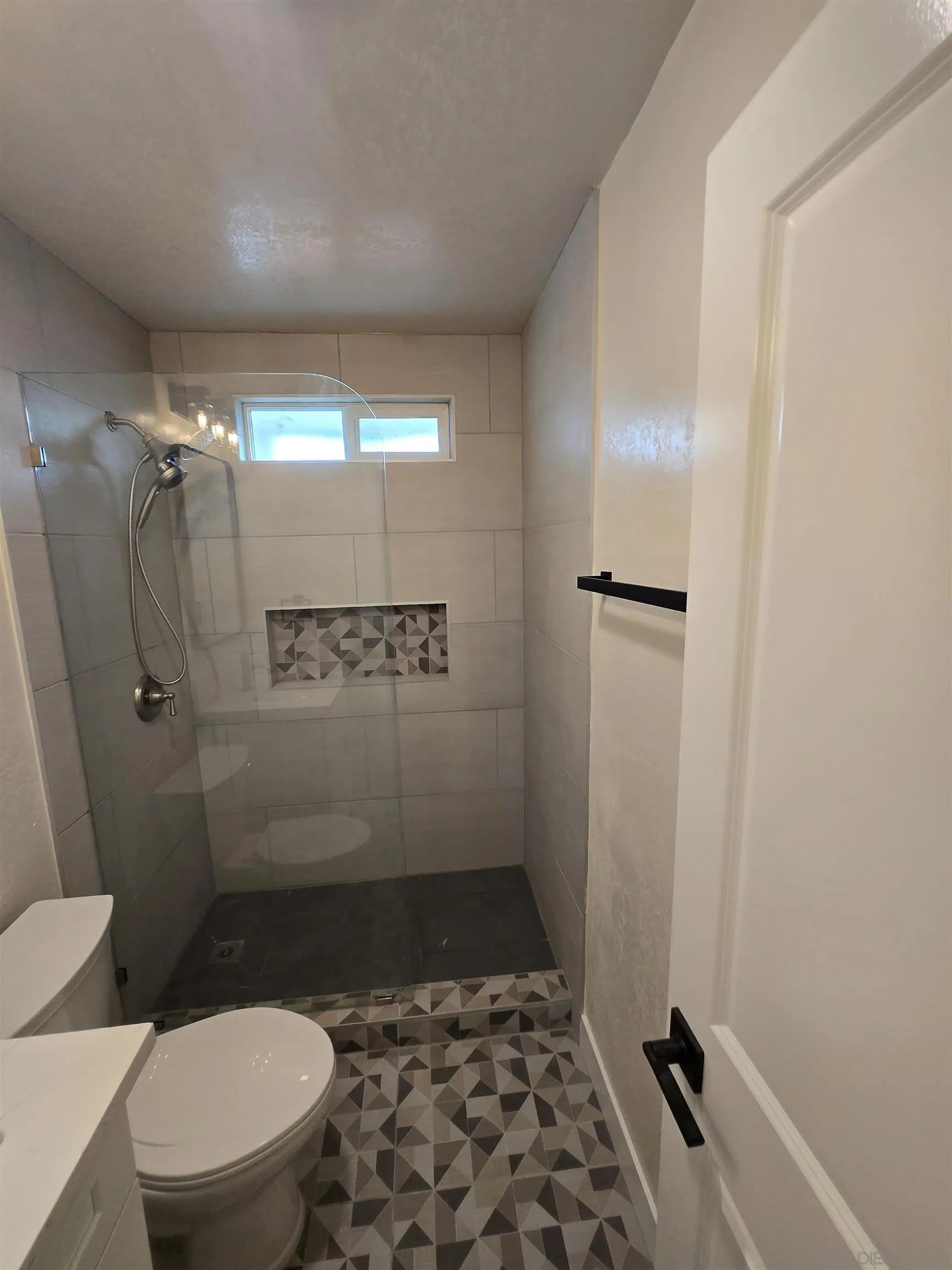 2132 E 5th ST – photo 4