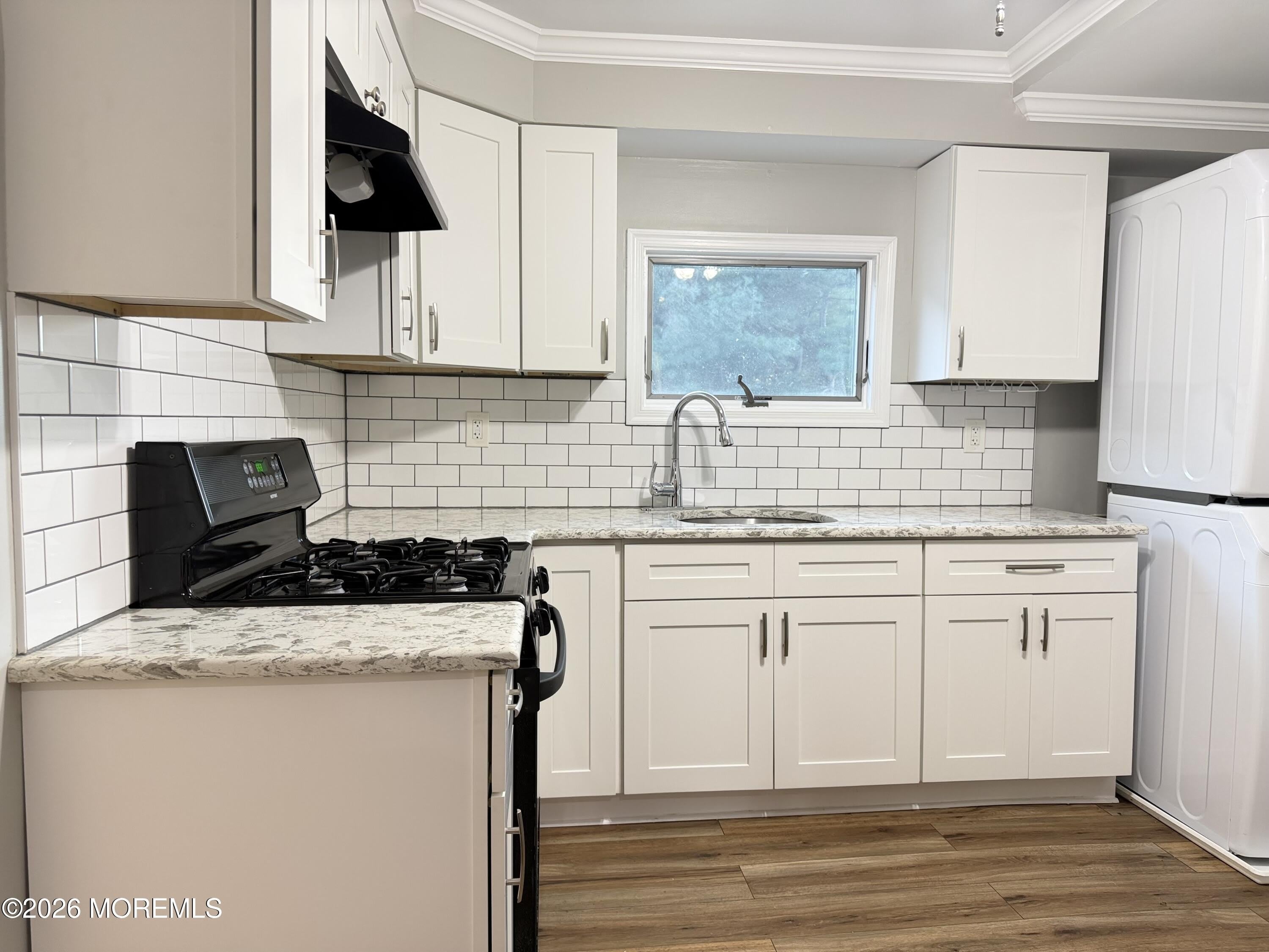 77 Union Avenue – photo 4