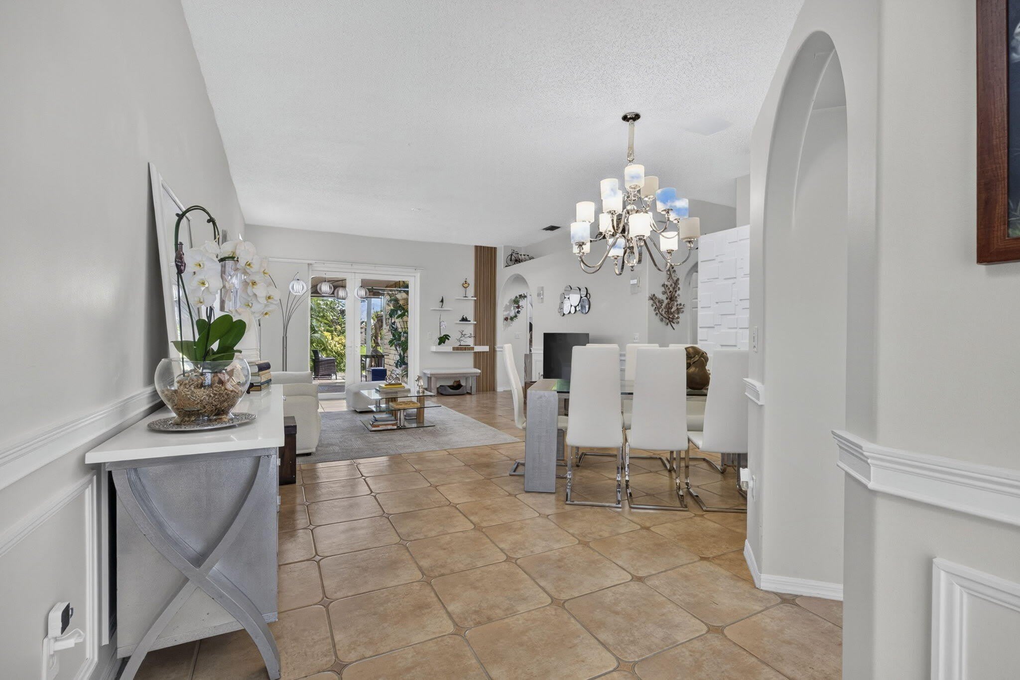 716 Lake Wellington Drive – photo 5