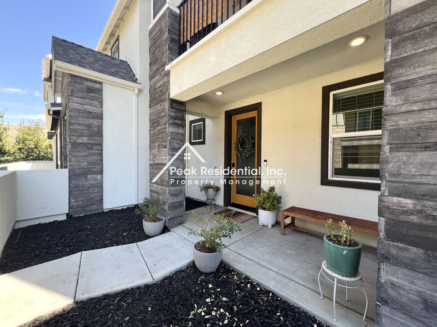 Updated 4bd/3.5ba Natomas Home with Garage! – photo 3