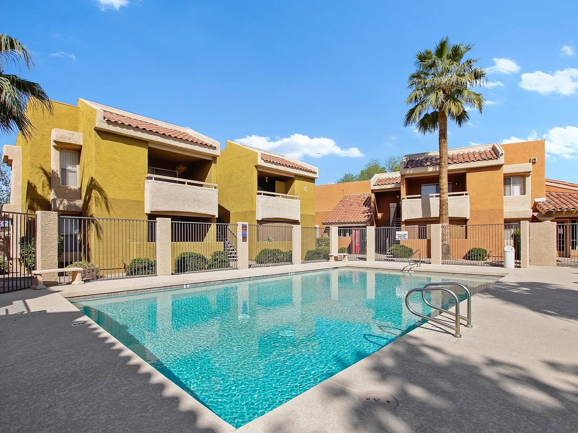 La Paloma Apartments – photo 3