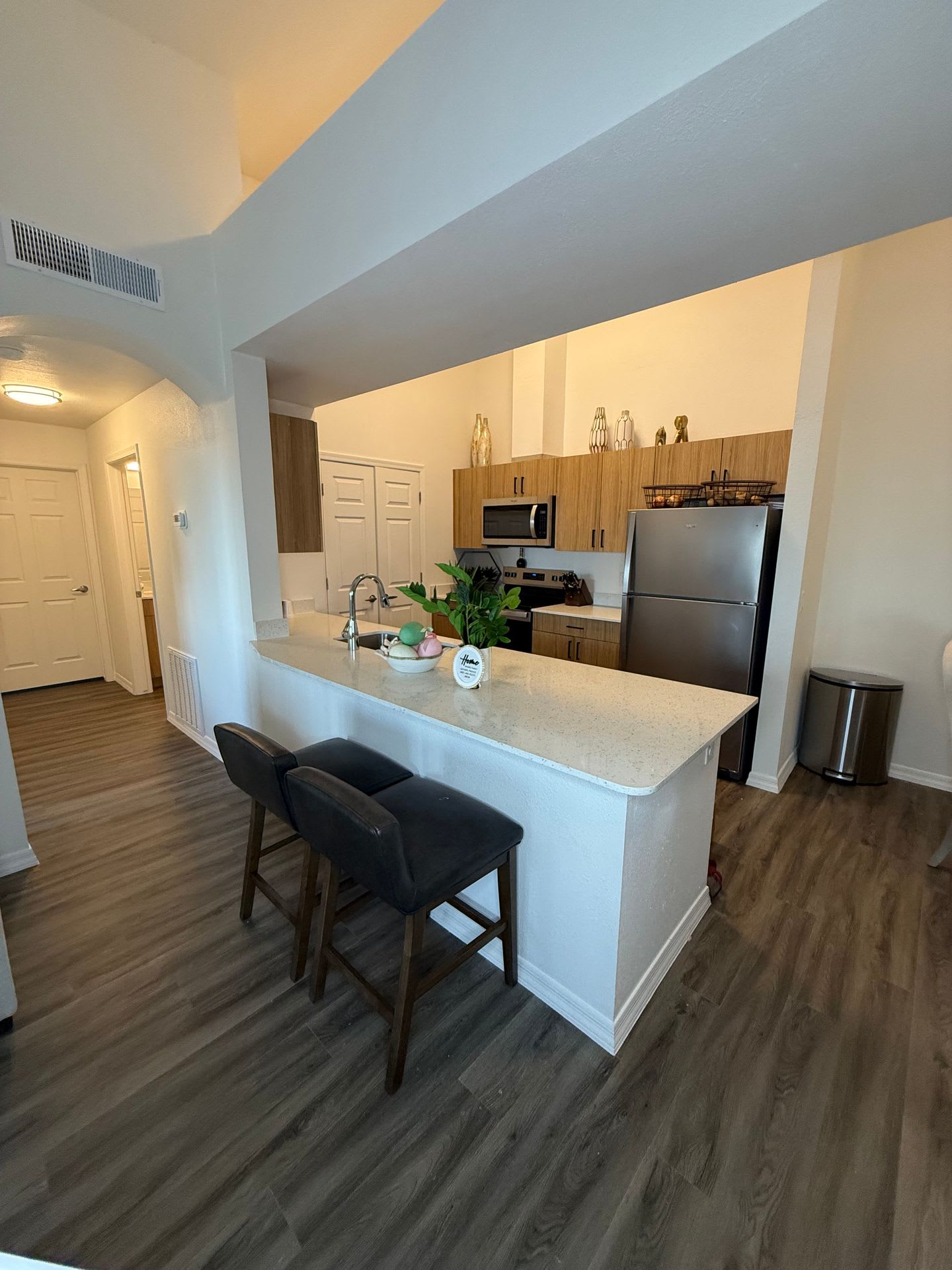 The Crest at Skyline Now offering up to 8 weeks FREE rent! – photo 1