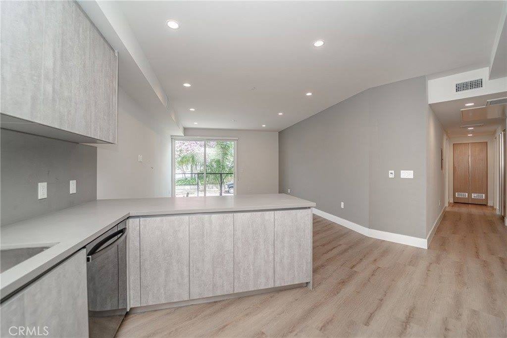 2828 London Street – photo 3