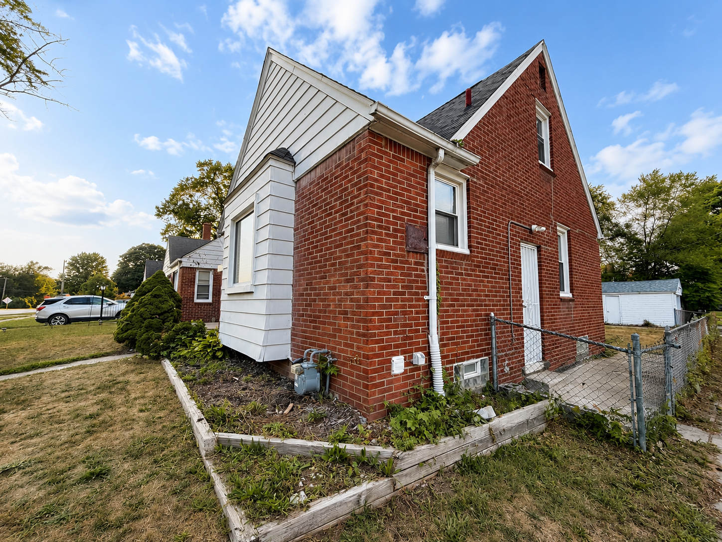 22700 West Chicago – photo 3