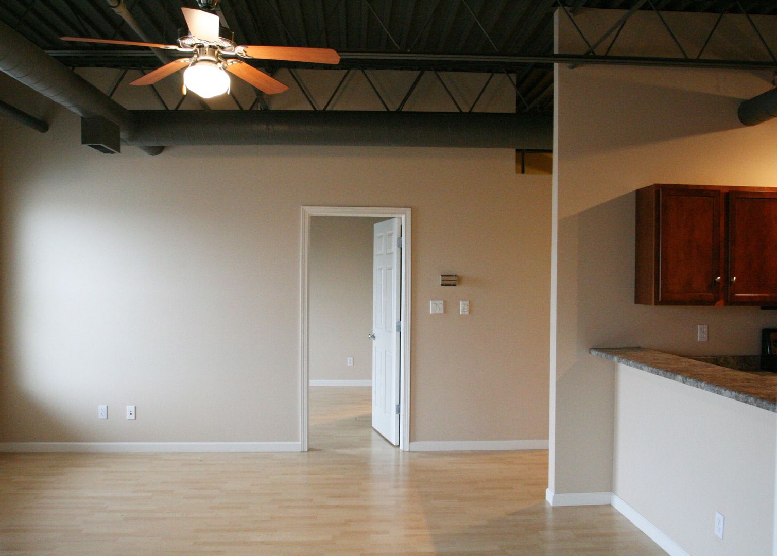 1120 S. Walnut – photo 2