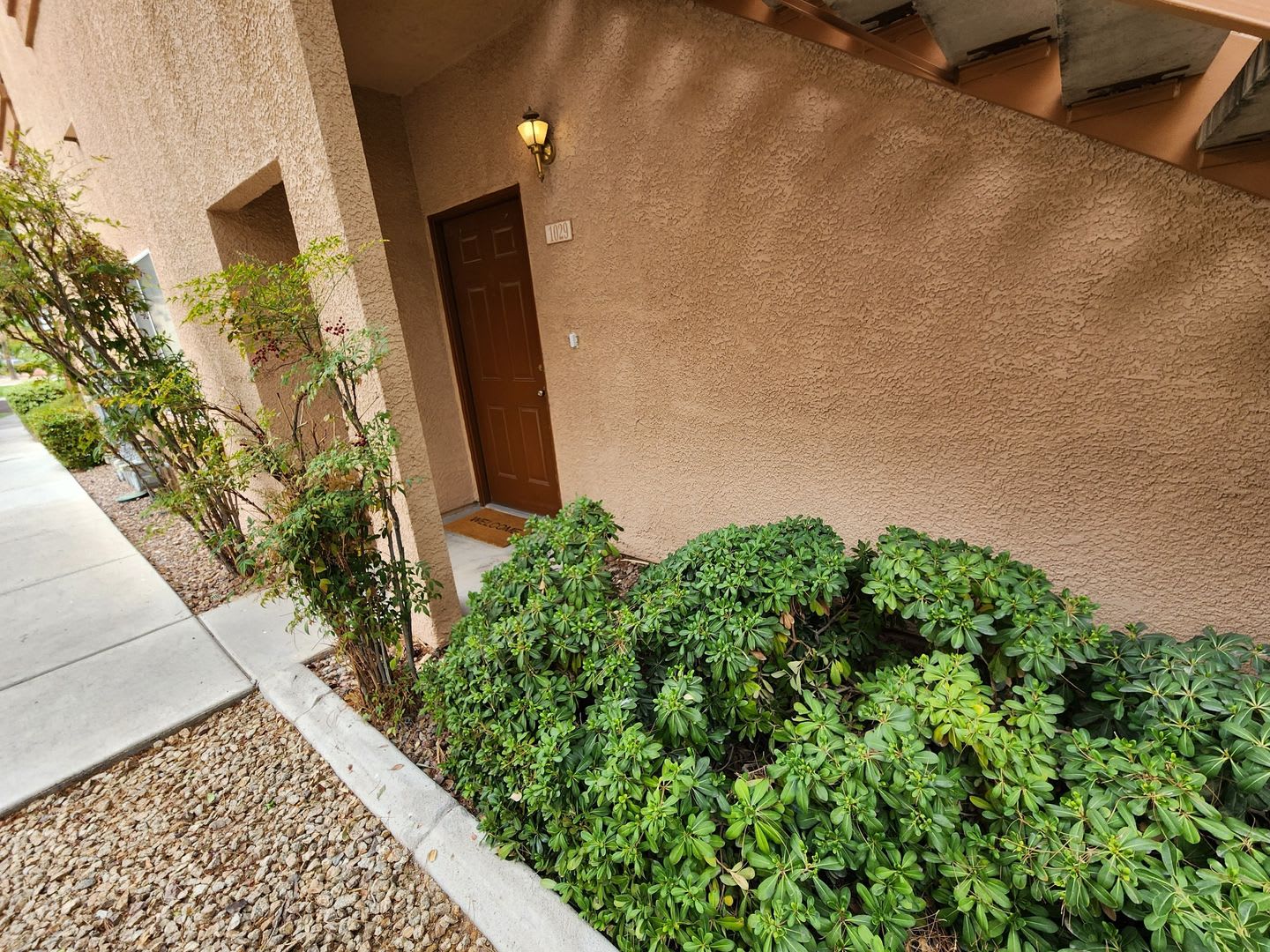 Charming 2 Bed 2 Bath Downstairs Condo In Silverado Ranch! – photo 2