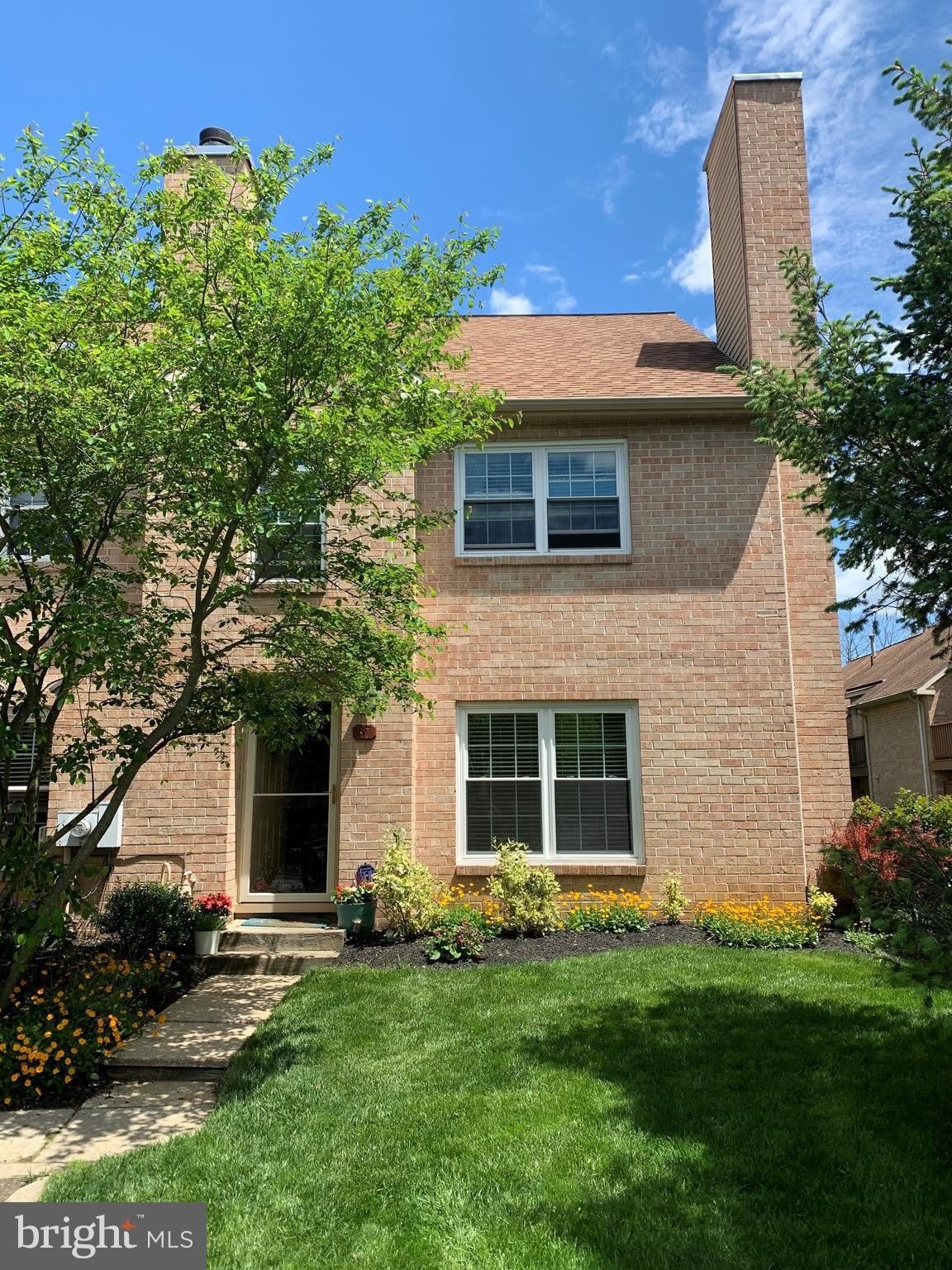 37 RAMPART Drive – photo 1