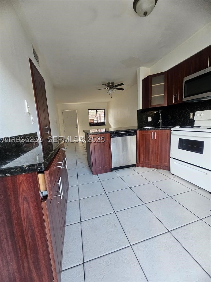 5460 W 21St Ct – photo 5