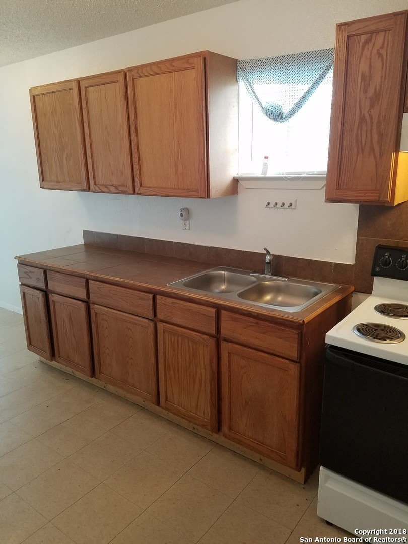 3143 La Violeta St – photo 2