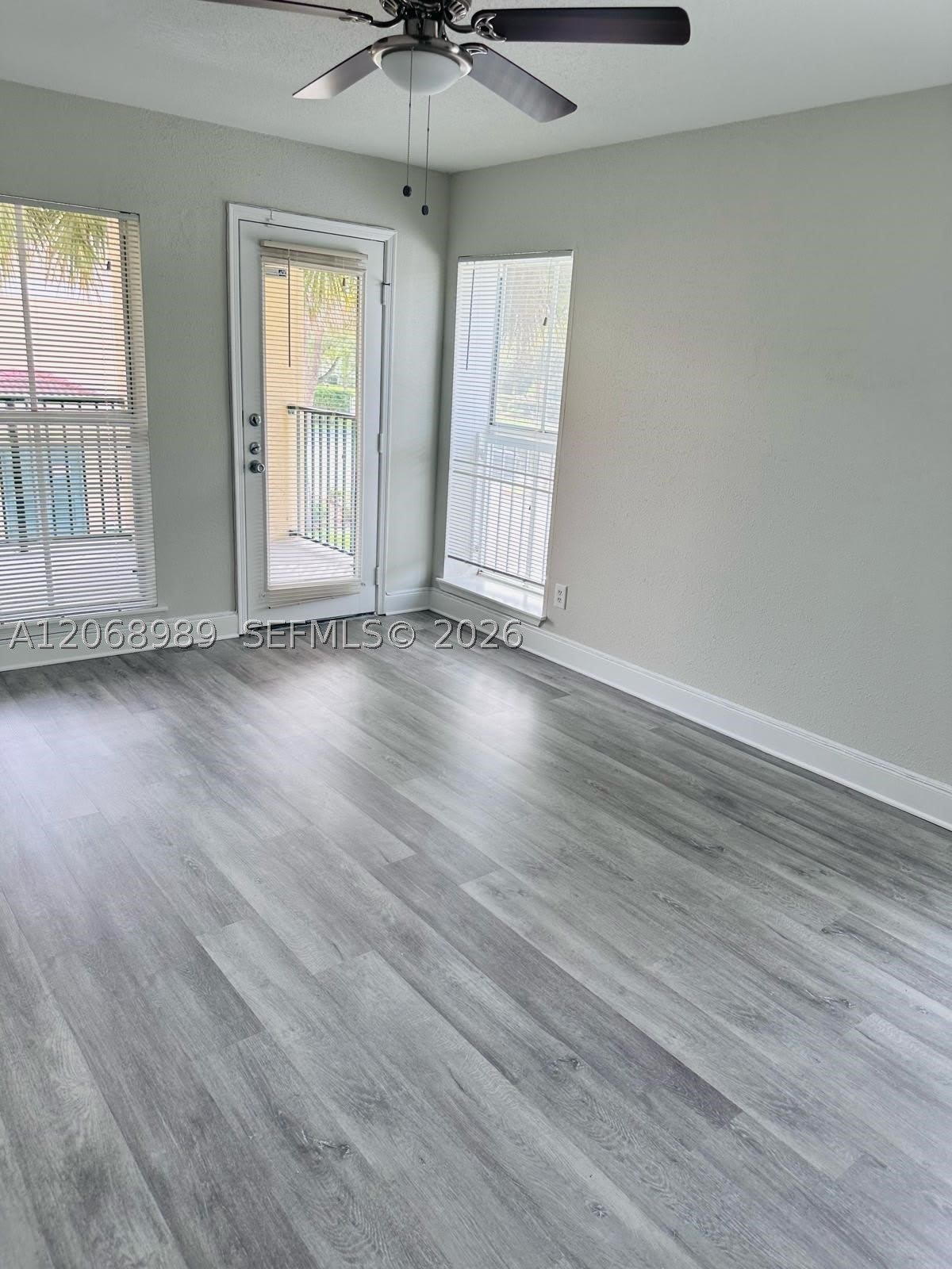 777 Riverside Dr – photo 4