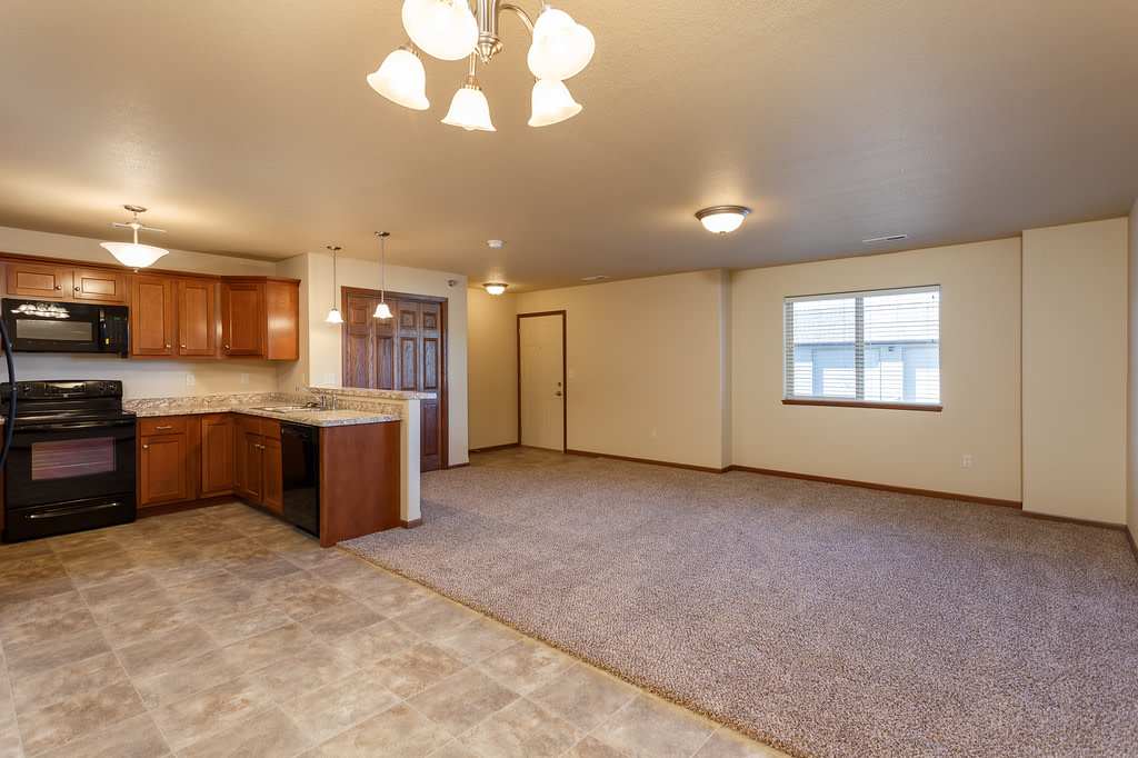 7277 Independence Loop – photo 3
