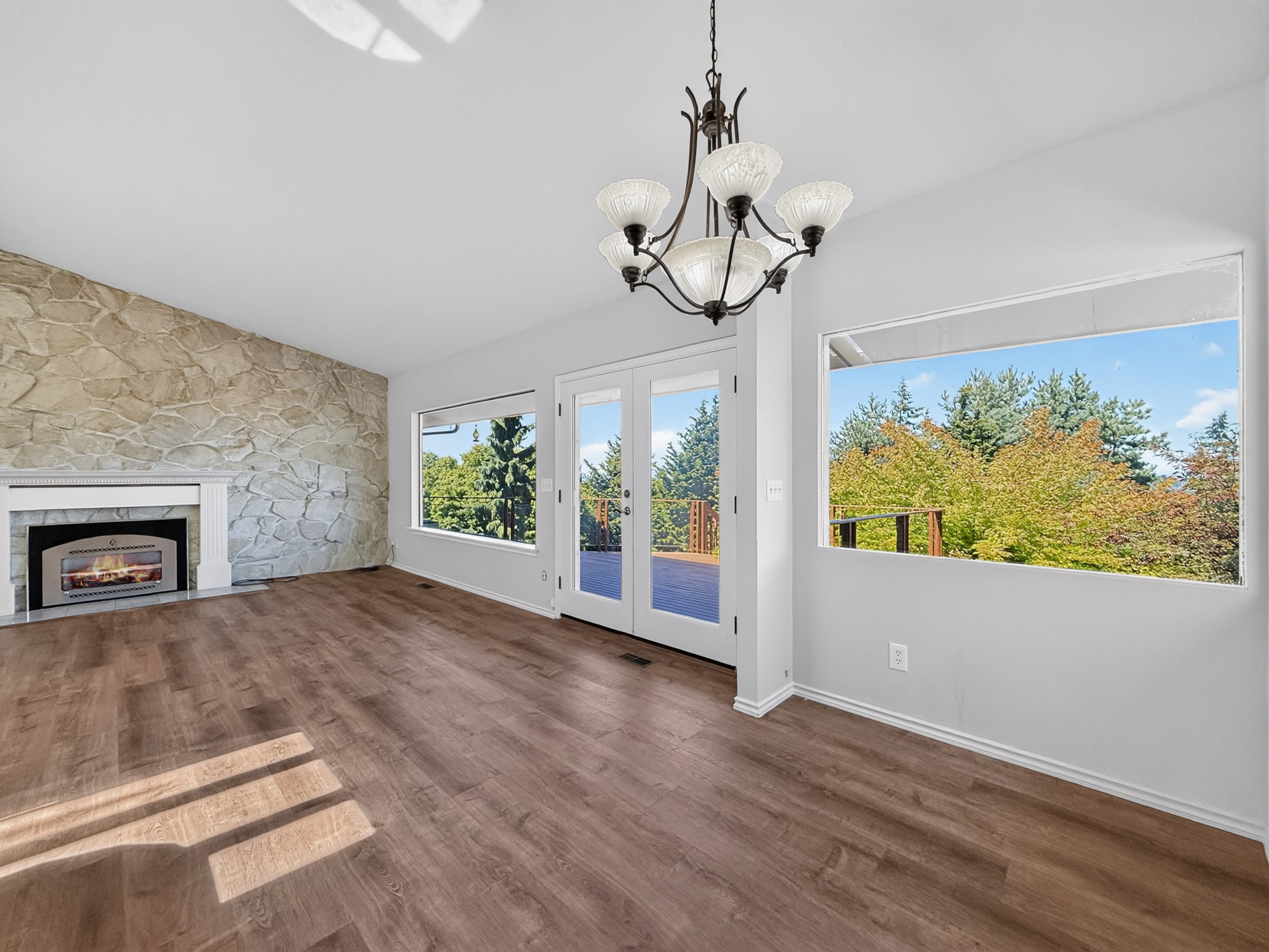 16706 Southeast 44 Street – photo 5