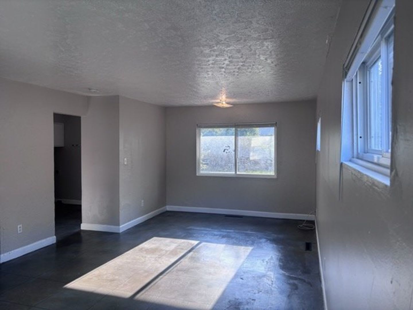 2377 Hanna Dr – photo 3