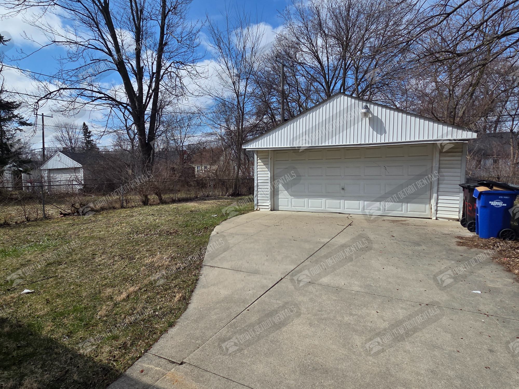 12135 Patton St – photo 3